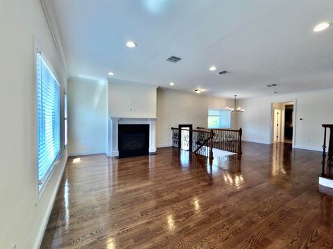 Townhouse For Sale - 25 Jacobs Landing Way<br/> Secaucus, NJ 07094