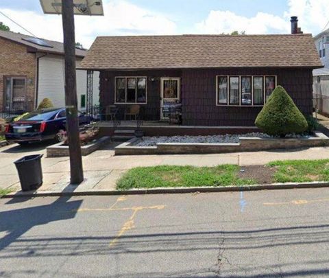 229 CENTRE AVE Secaucus NJ 07094