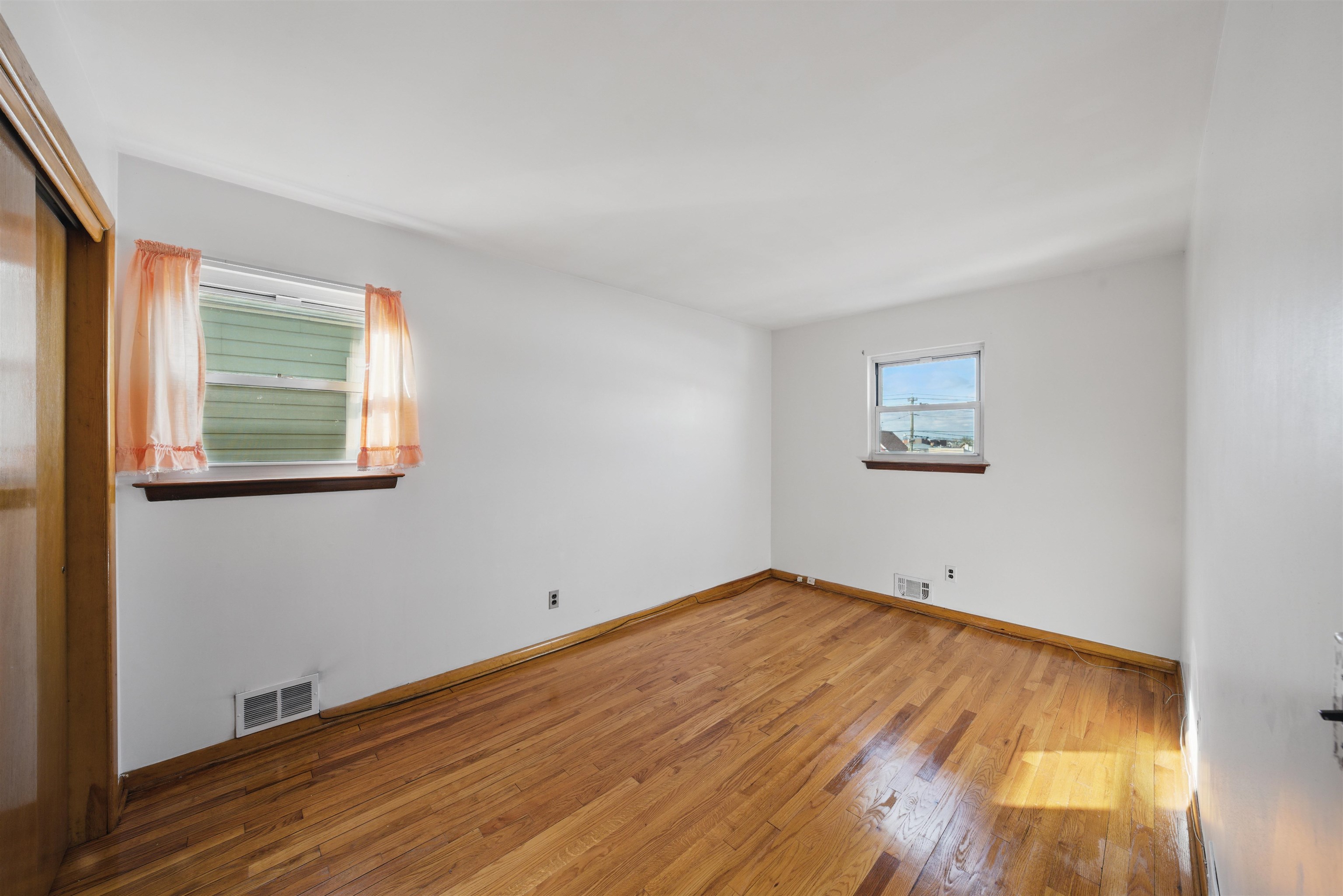 1460 37th St, North Bergen, New Jersey image 21