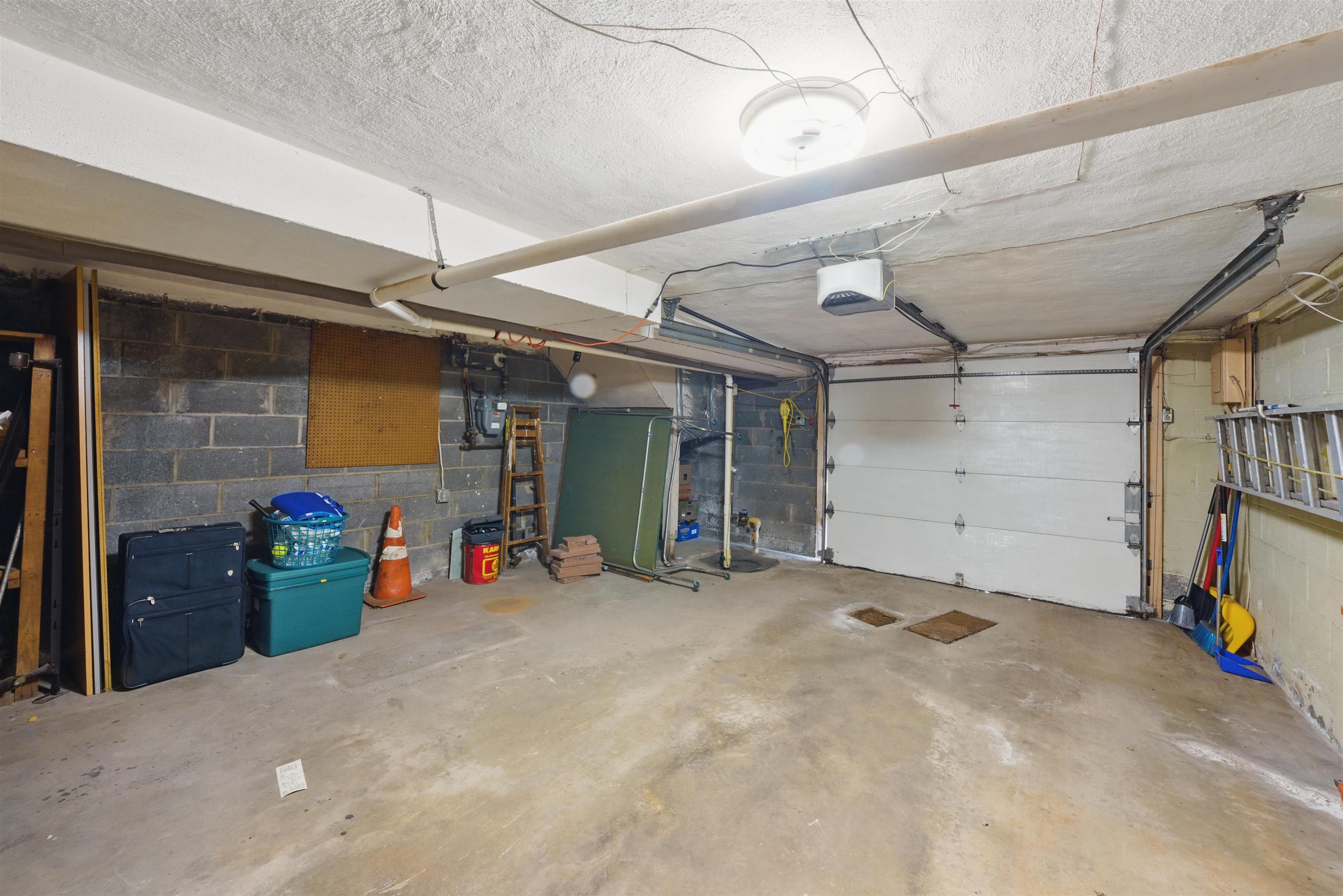 1460 37th St, North Bergen, New Jersey image 39
