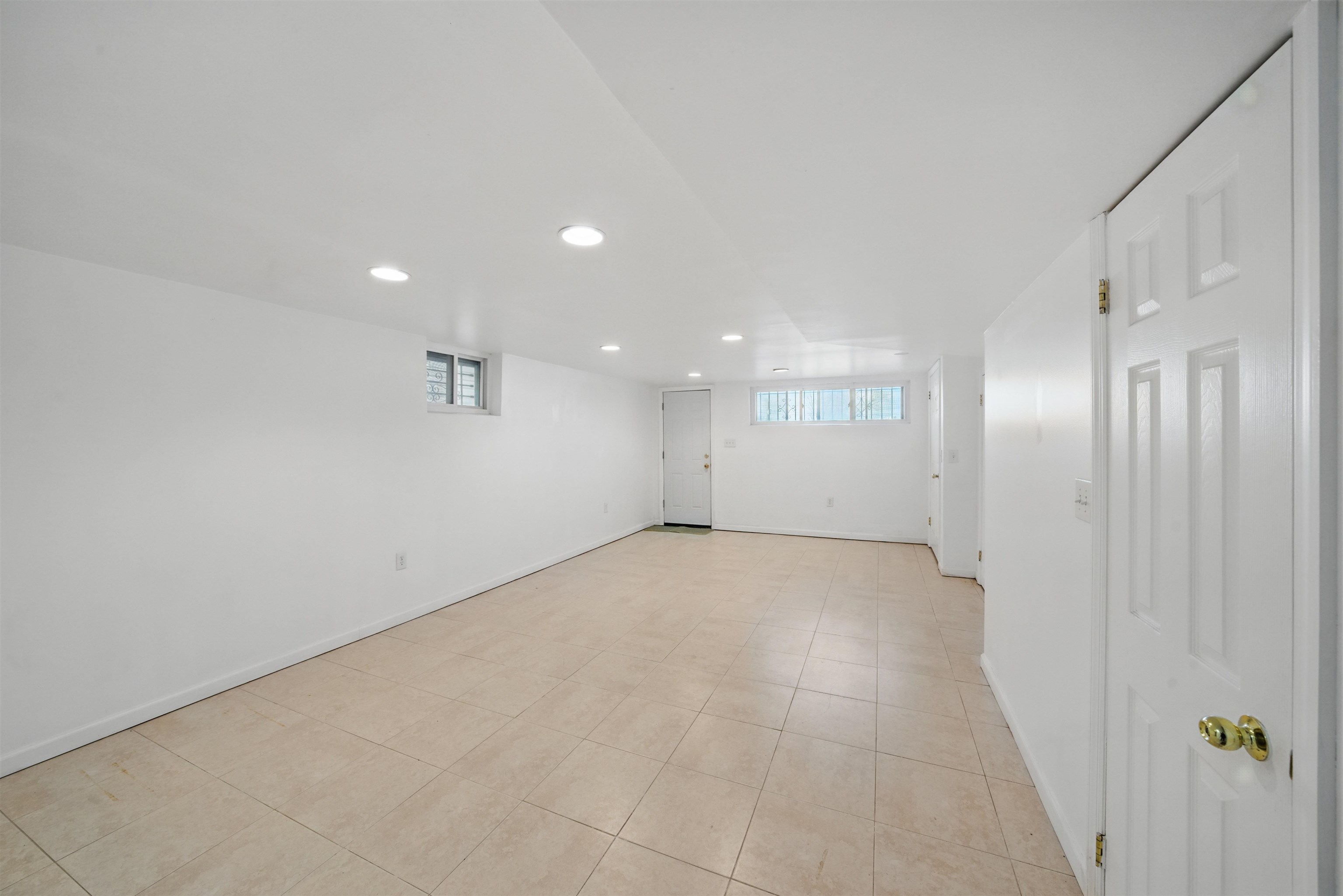 1460 37th St, North Bergen, New Jersey image 32