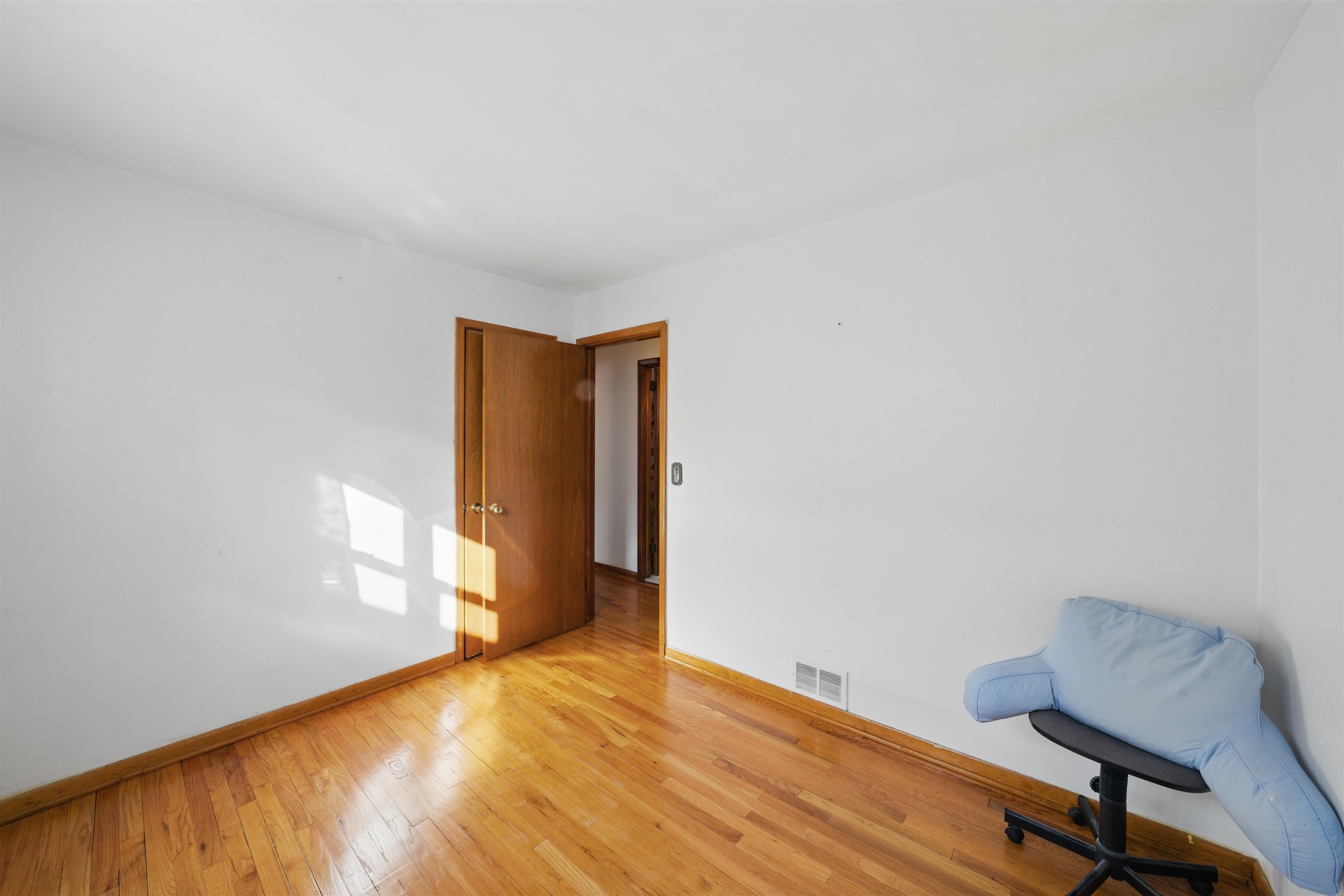 1460 37th St, North Bergen, New Jersey image 19