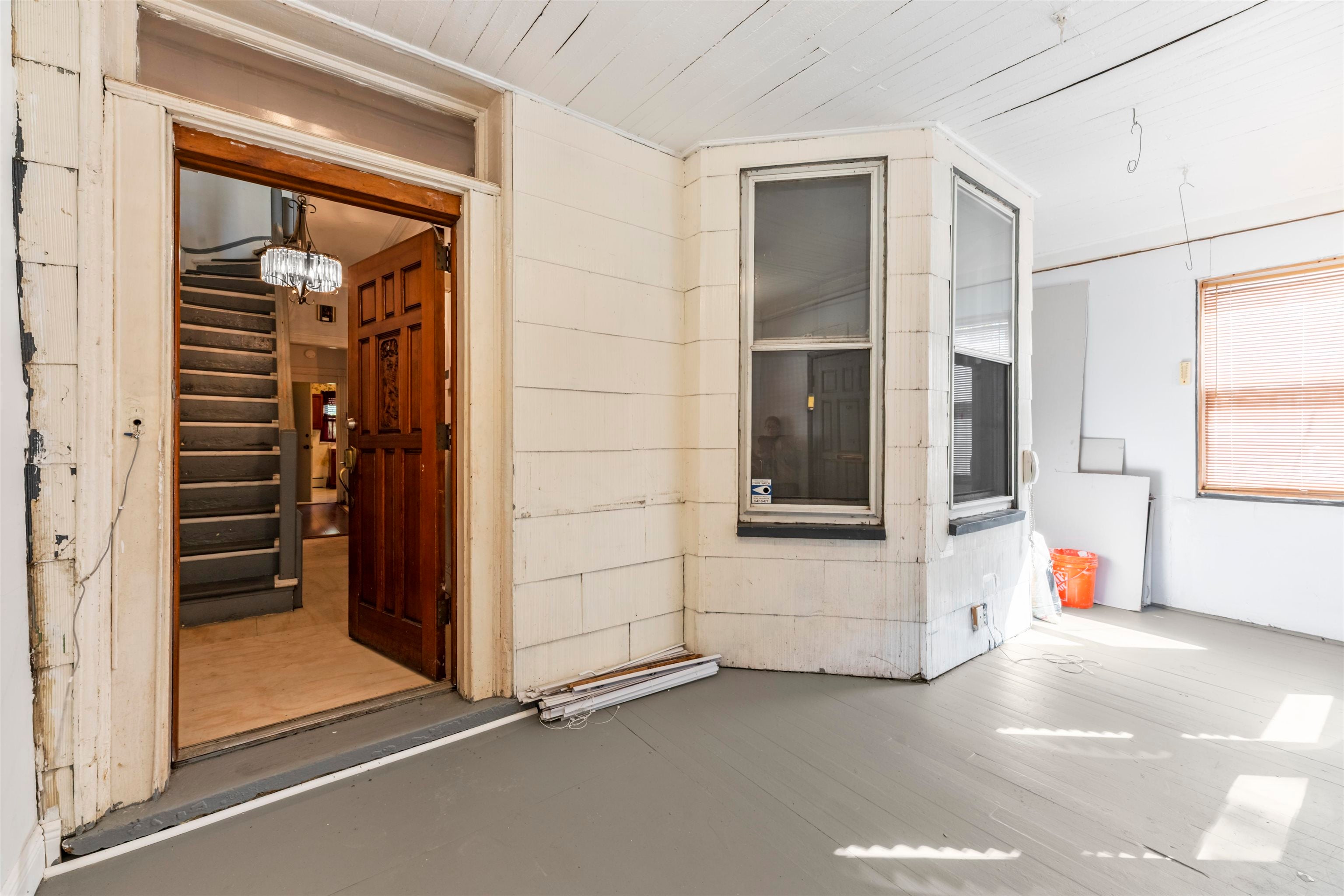 28 BELMONT AVE