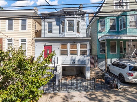 Homes For Sale - 28 Belmont Ave<br/> Jersey City, NJ 07304