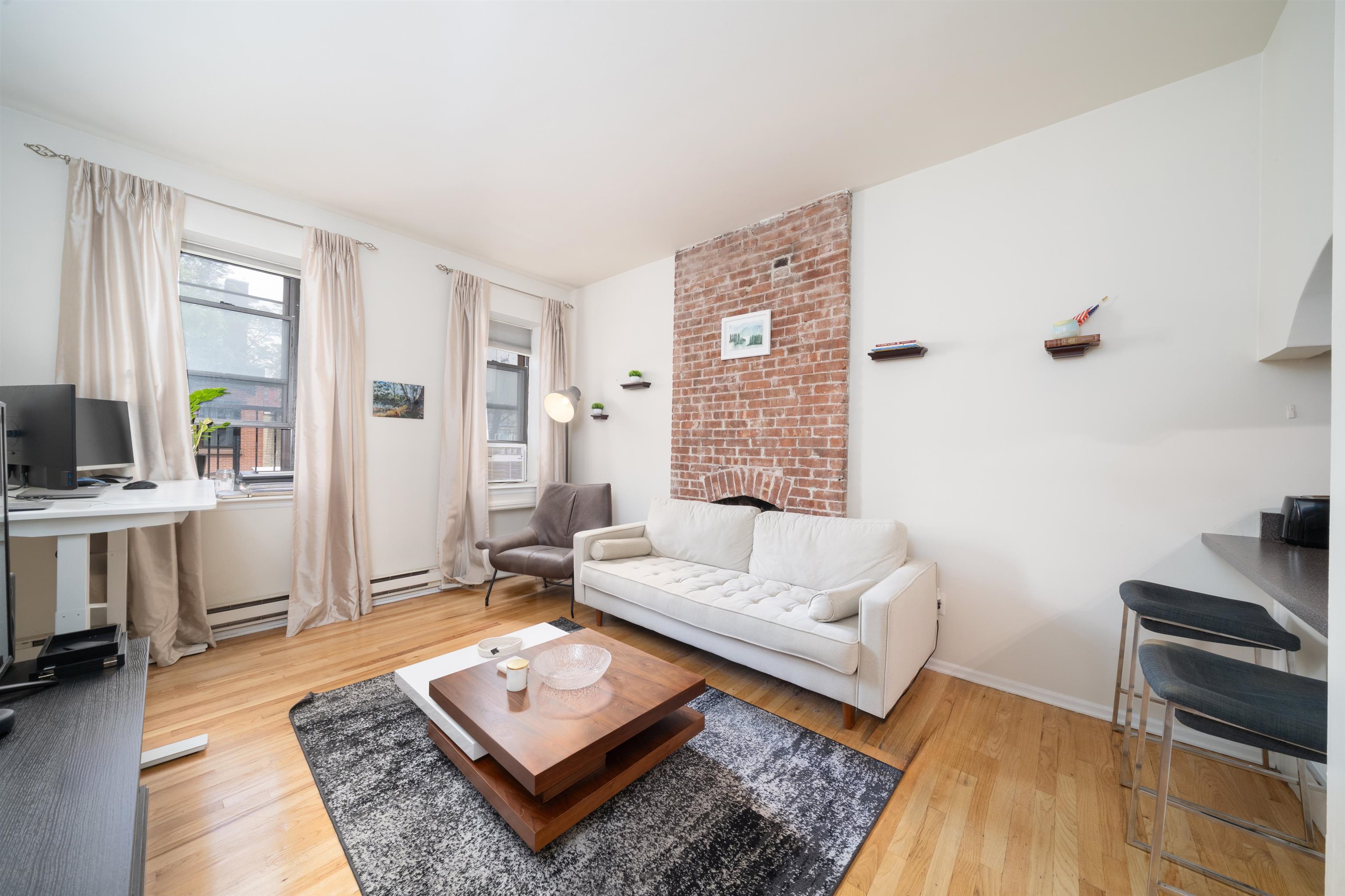 230 Bloomfield St #302, Hoboken, New Jersey image 3