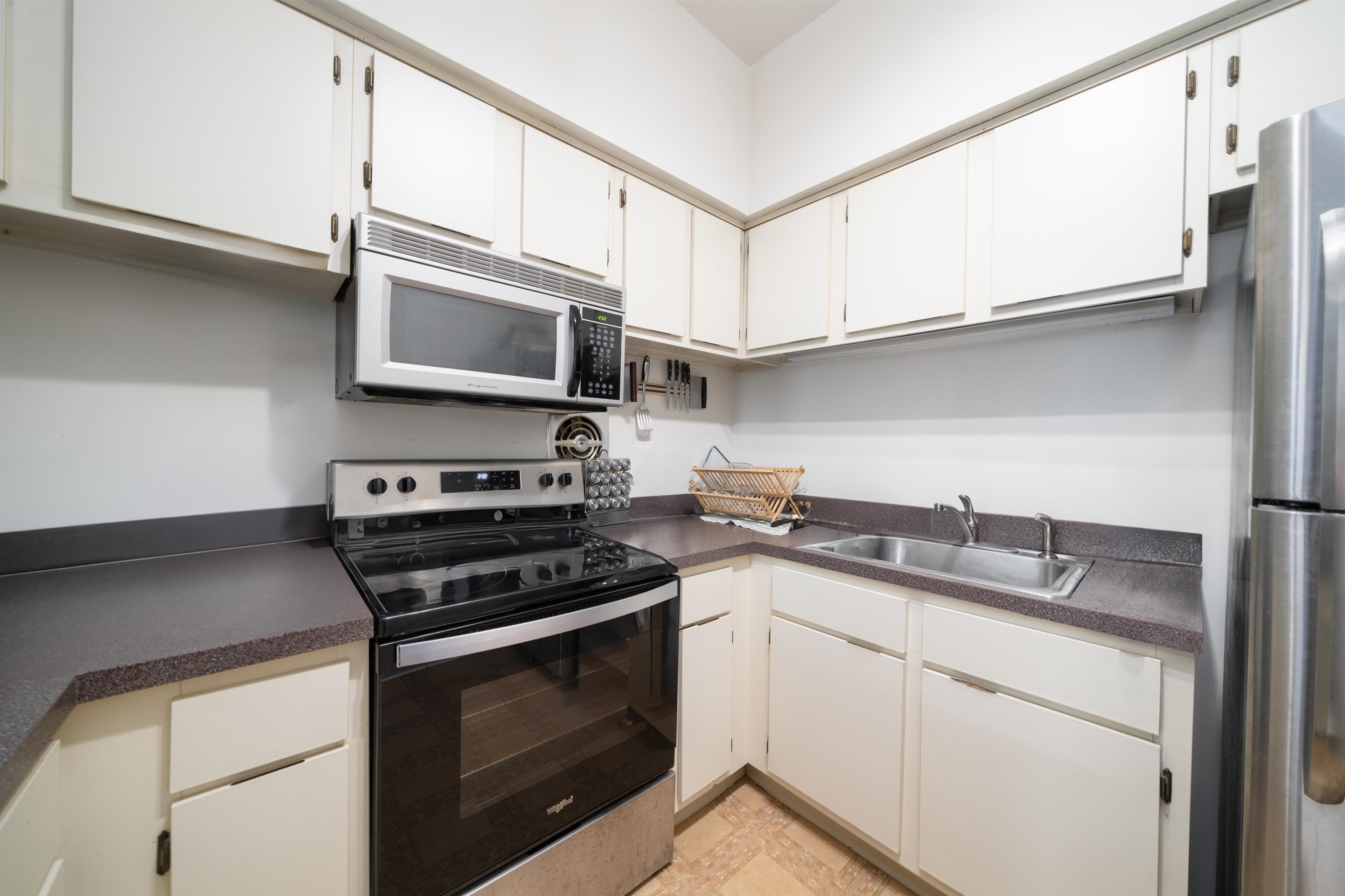 230 Bloomfield St #302, Hoboken, New Jersey image 4