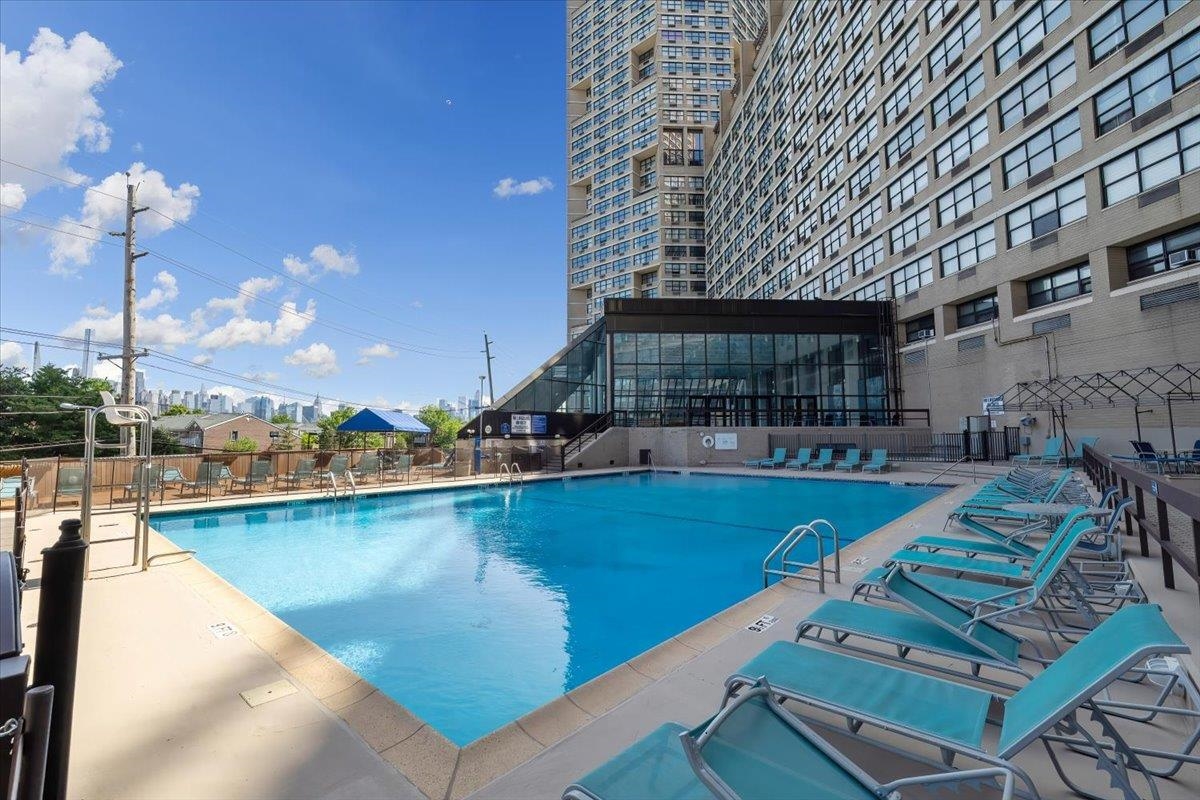 7004 Blvd East #11D, Guttenberg, New Jersey image 26