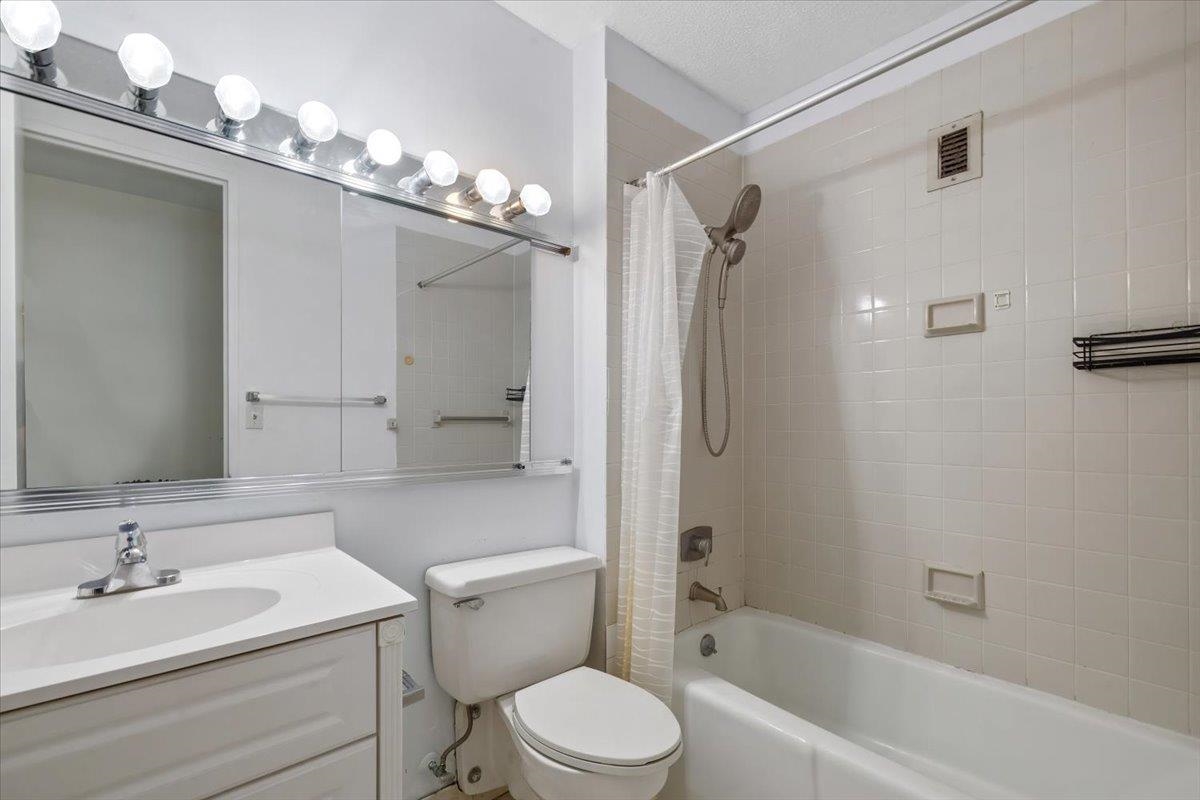 7004 Blvd East #11D, Guttenberg, New Jersey image 20
