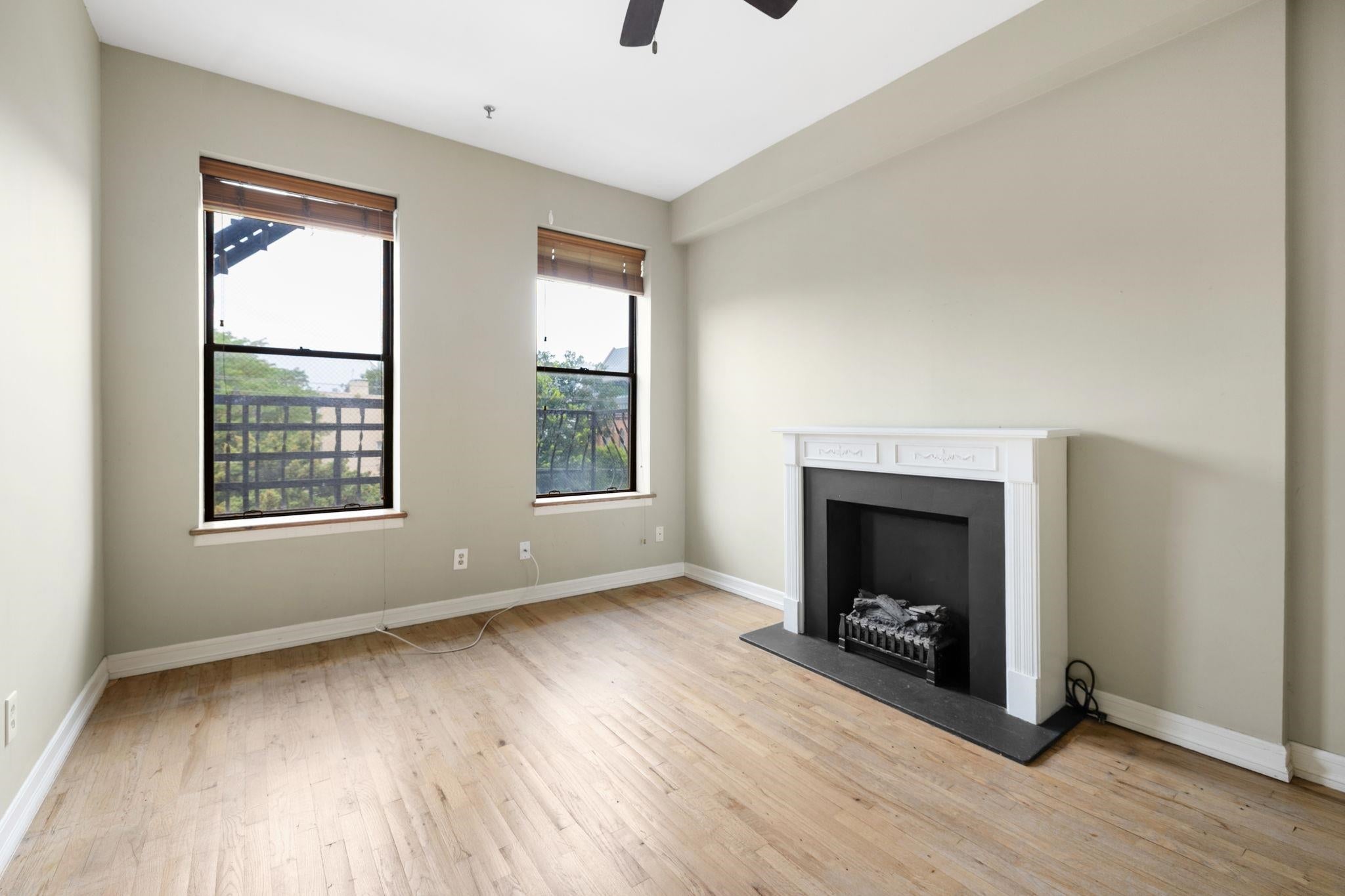 343 VARICK ST 3R