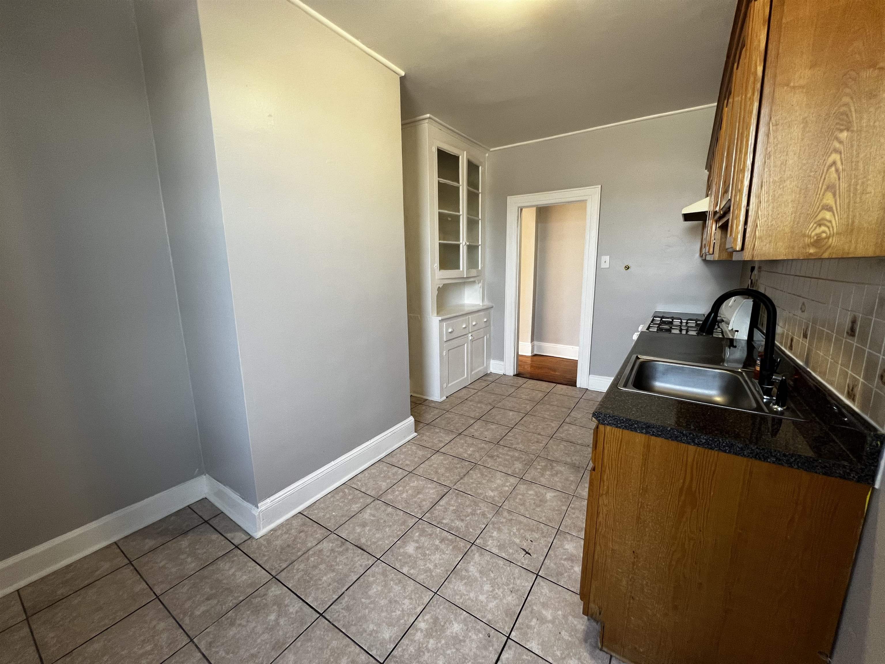 901 Grand Ave #B5, North Bergen, New Jersey image 12
