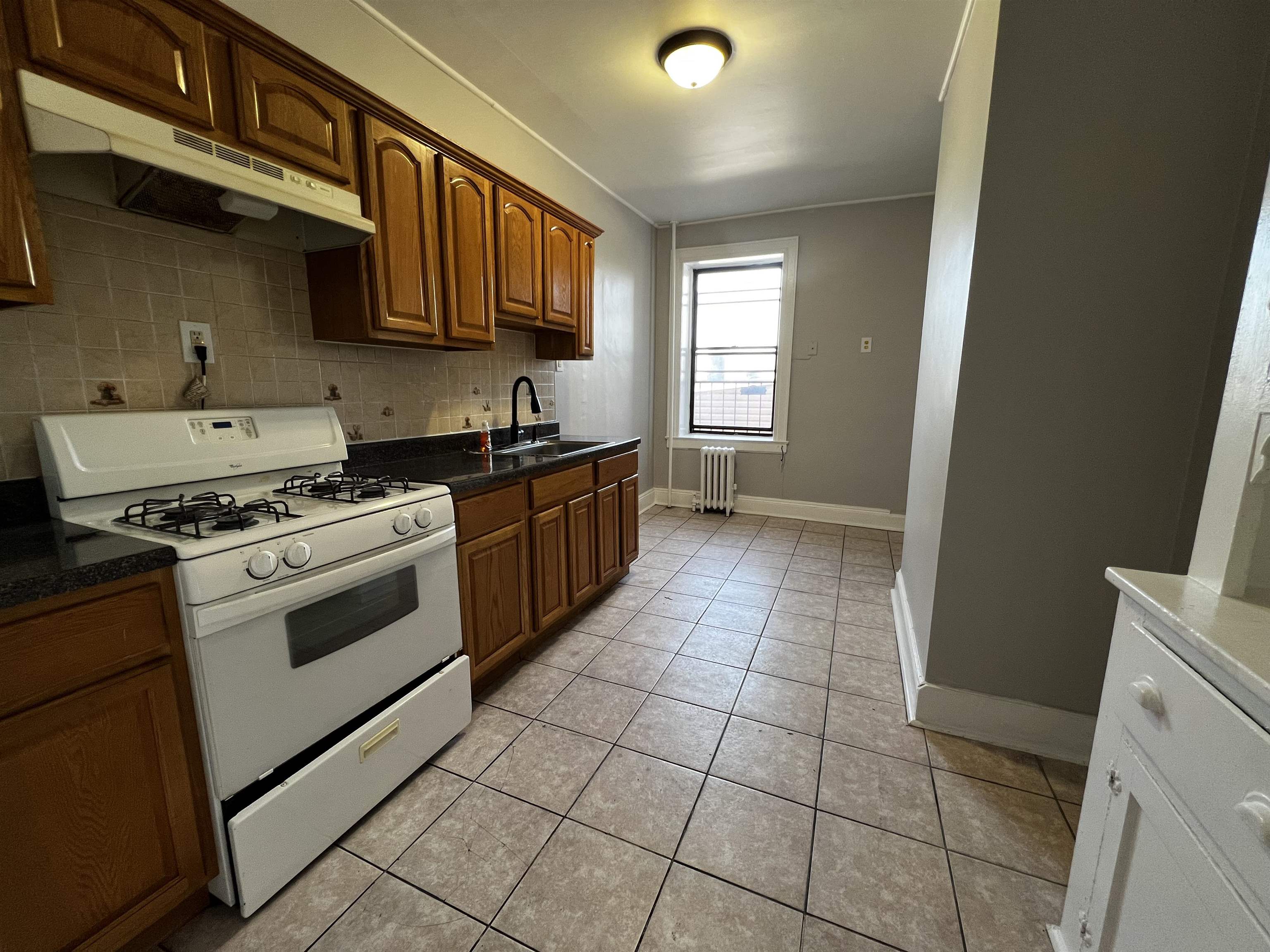 901 Grand Ave #B5, North Bergen, New Jersey image 11