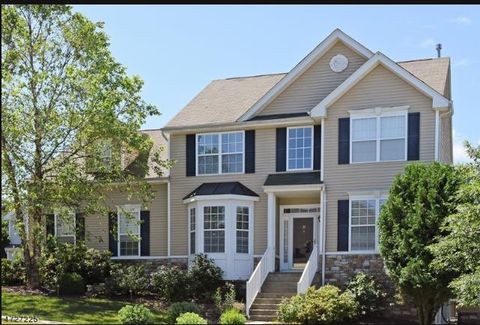 31 WINDING HILL DR MOUNT OLIVE TOWNSHIP NJ 07840