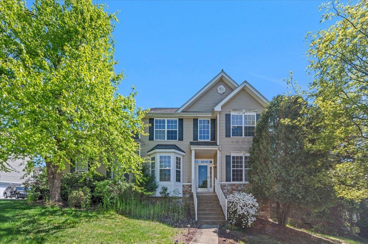 31 WINDING HILL DR