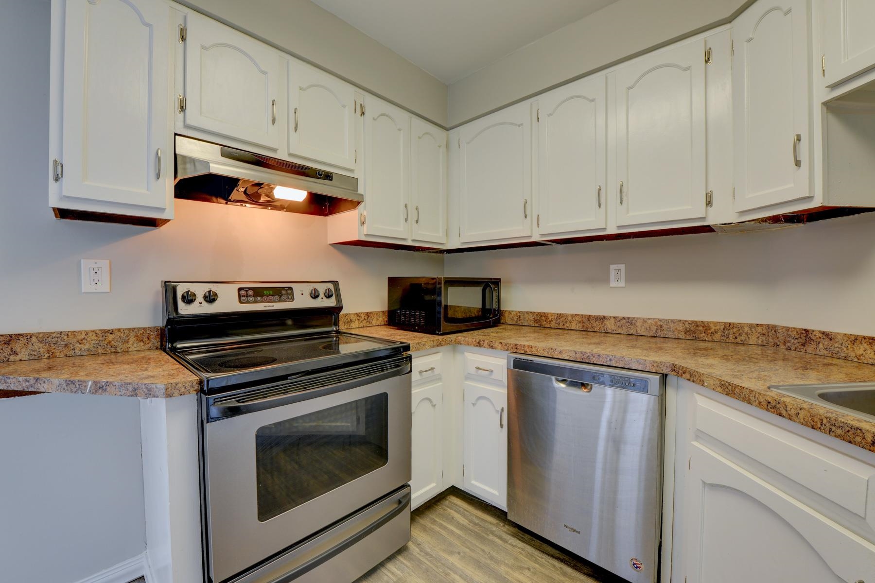 1011 Harmon Cove Tower #1011, Secaucus, New Jersey image 5