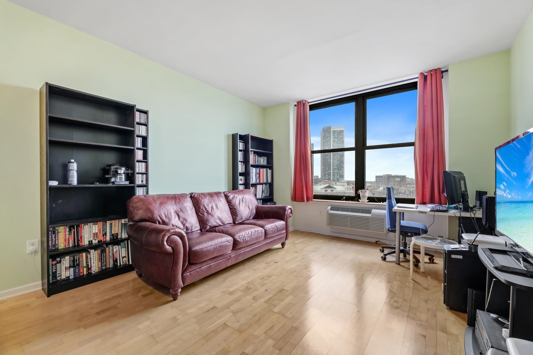 102 Christopher Columbus Dr #1003, Jersey City, New Jersey image 2