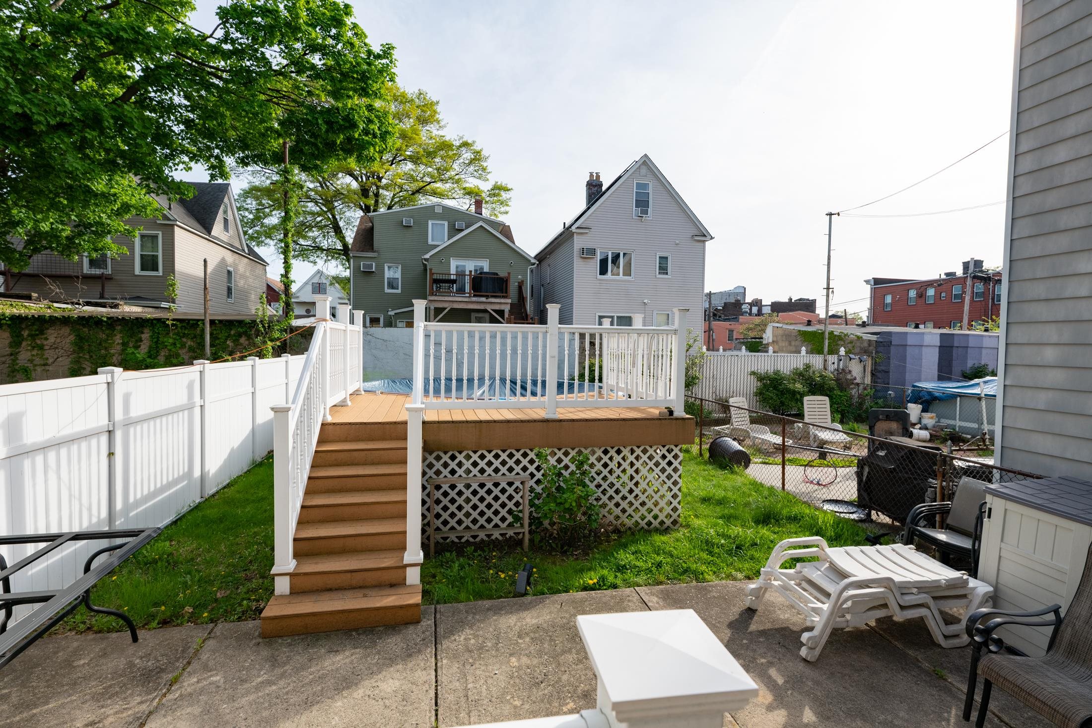 16 East 42nd St, Bayonne, New Jersey image 24