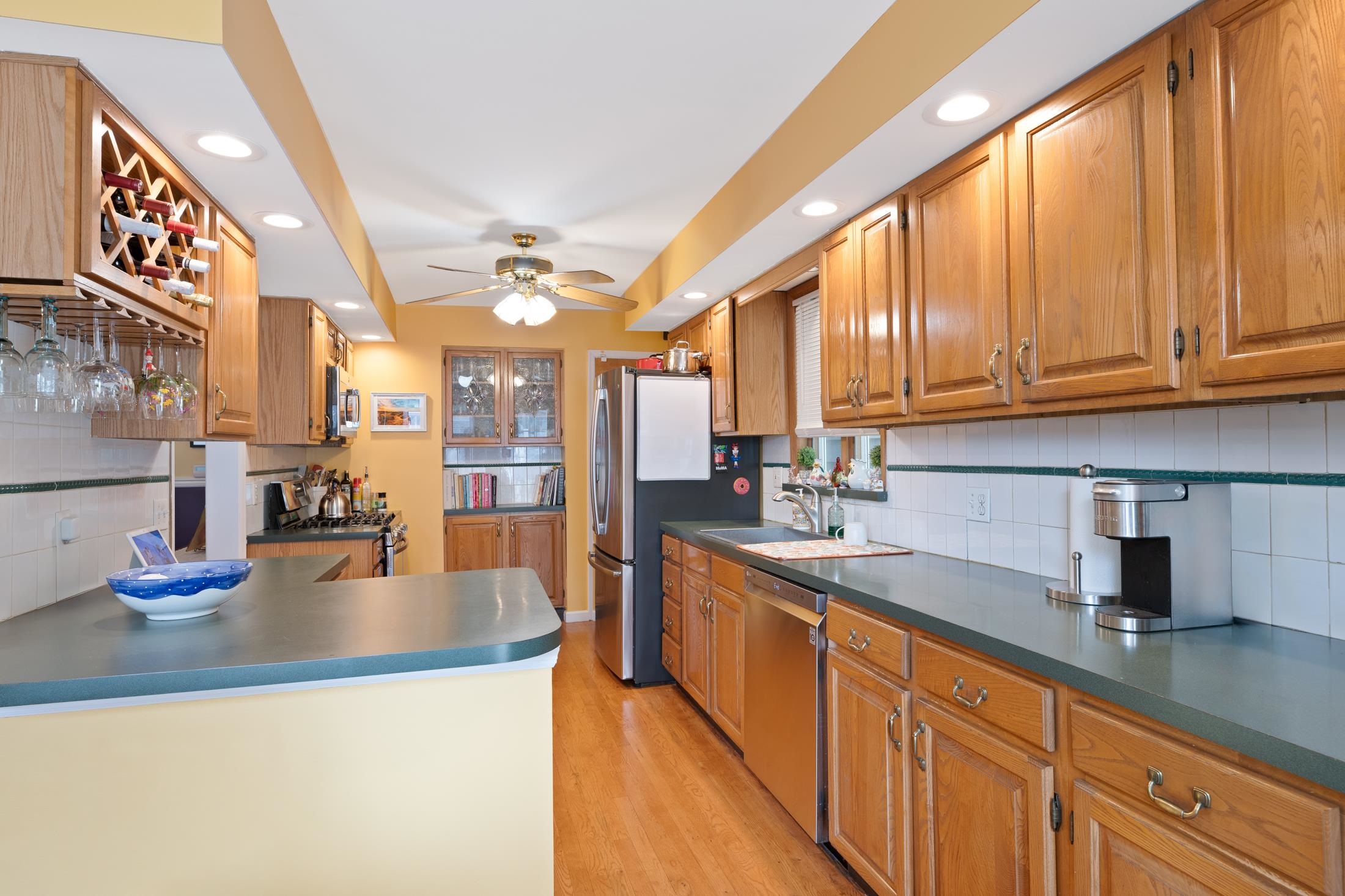 16 East 42nd St, Bayonne, New Jersey image 14