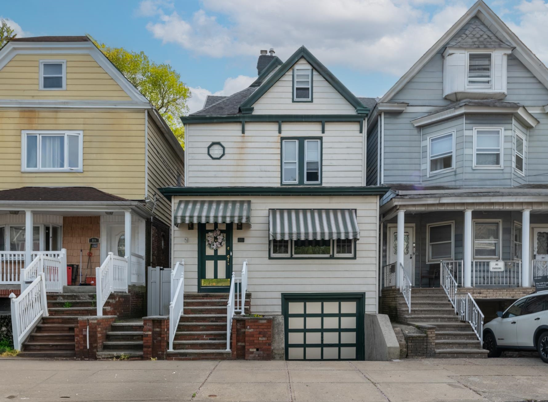 16 East 42nd St, Bayonne, New Jersey image 1