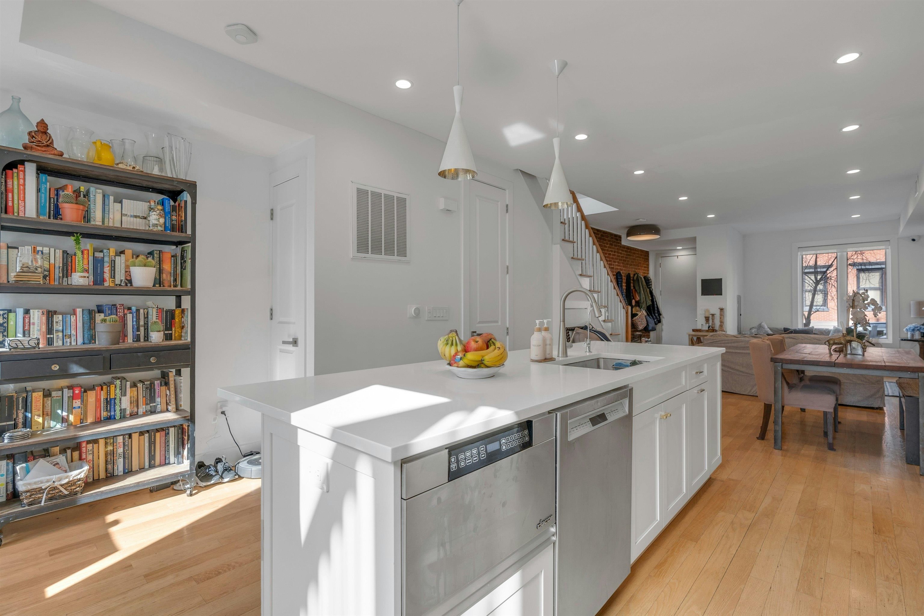 157.5 8TH ST