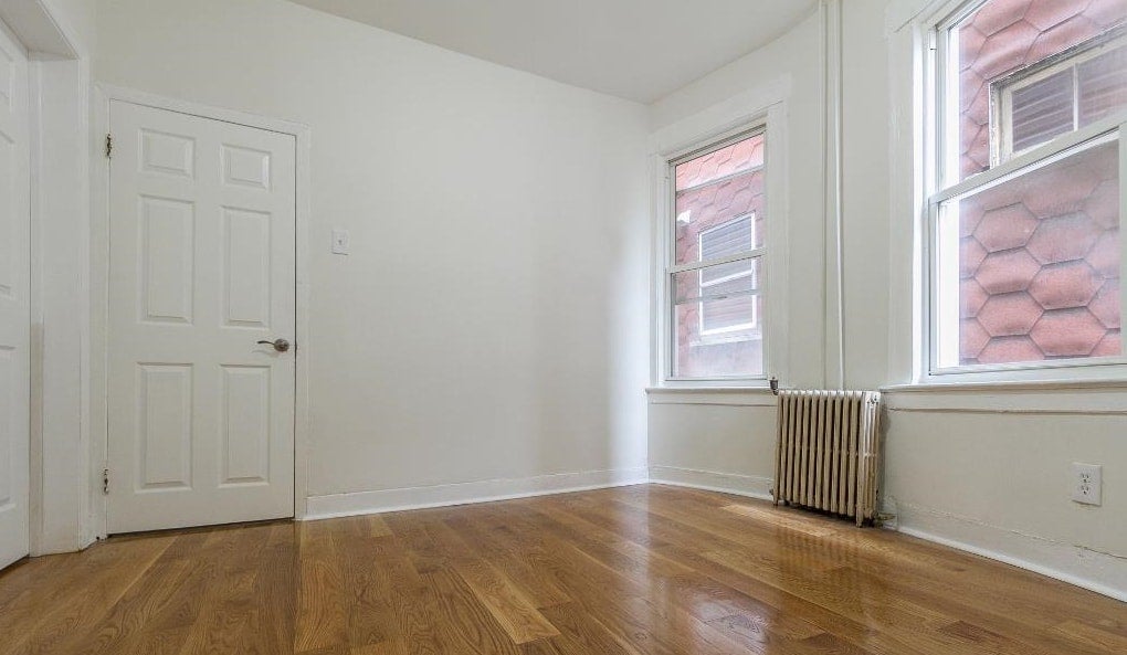 49 WARNER AVE