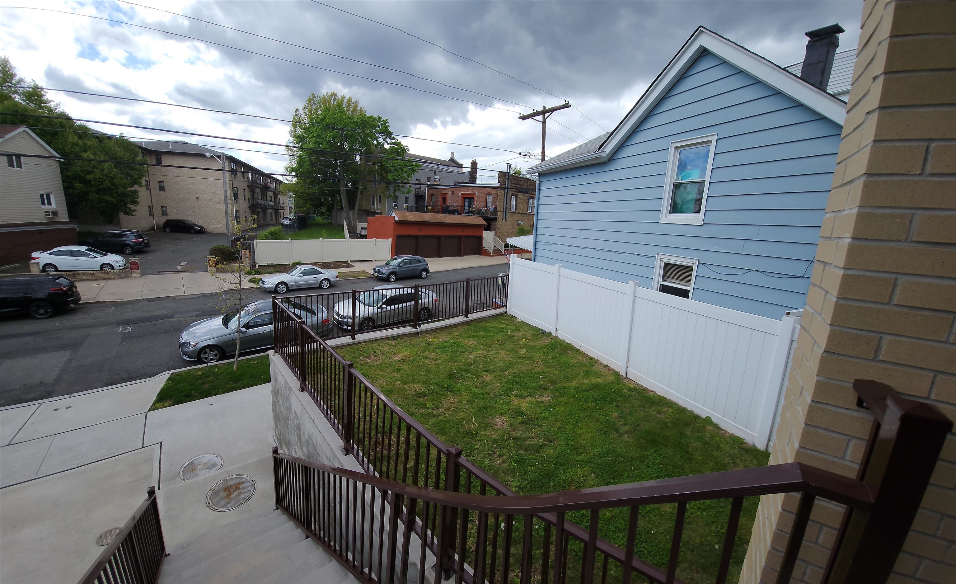 Bayonne, New Jersey 07002, United States, 3 Bedrooms Bedrooms, ,2 BathroomsBathrooms,Residential,Active,104164