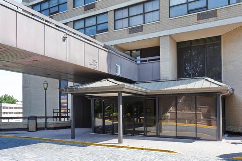 Condo For Sale - 7004 Blvd East #20E<br/> Guttenberg, NJ 07093