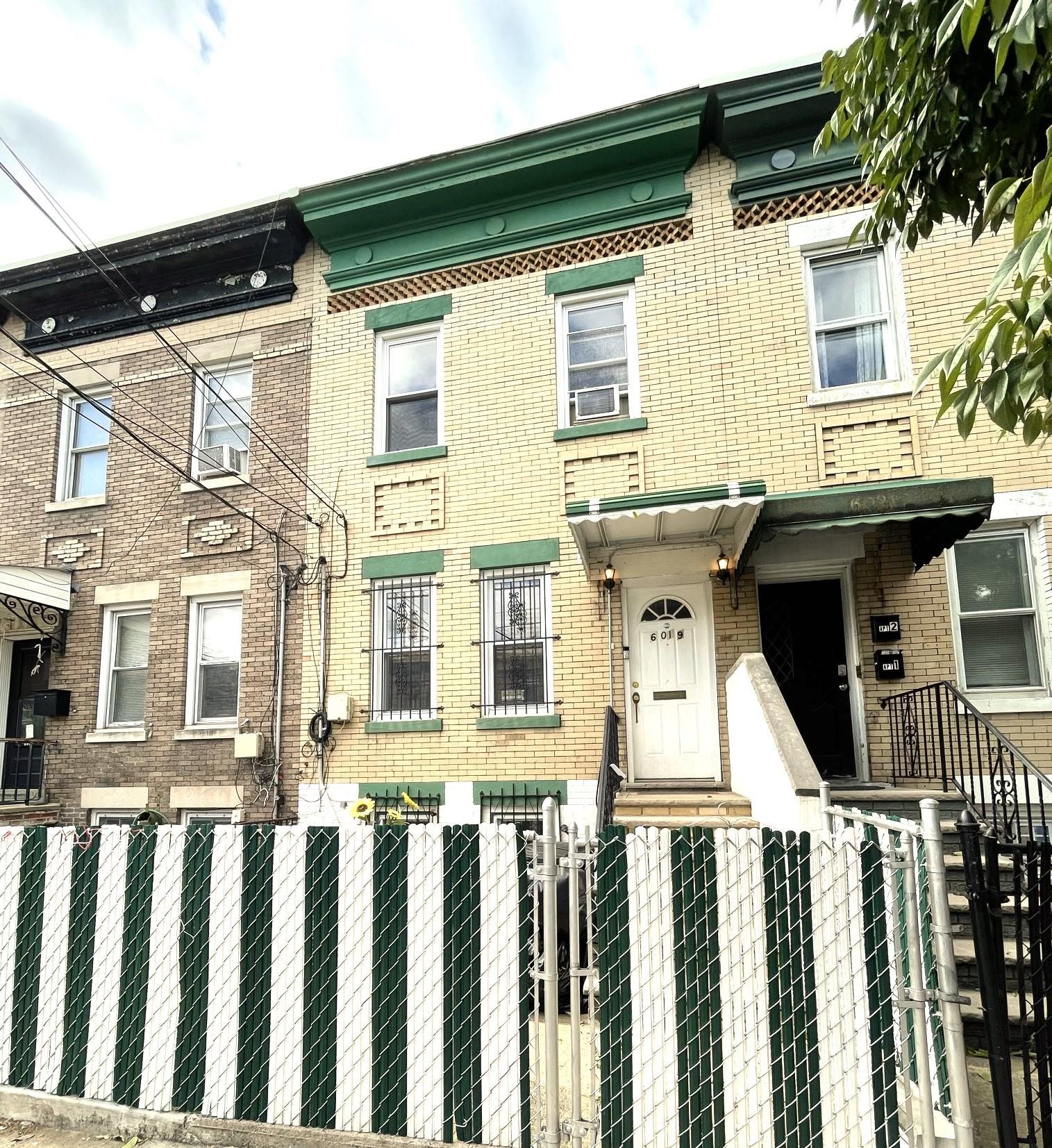 6019 Palisade Ave, West New York, New Jersey image 1