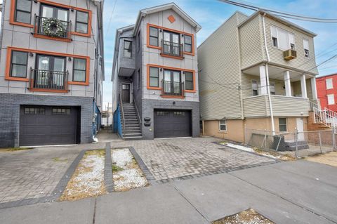 Multifamily For Sale - 67 West 19th St<br/> Bayonne, NJ 07002