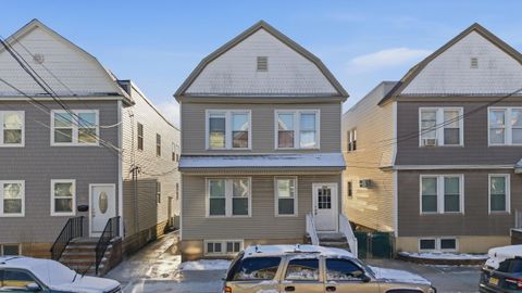 Multifamily For Sale - 124 West 14th St<br/> Bayonne, NJ 07002