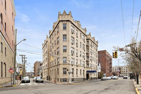 Homes For Rent - 151 Sip Ave #37<br/> Jersey City, NJ 07306