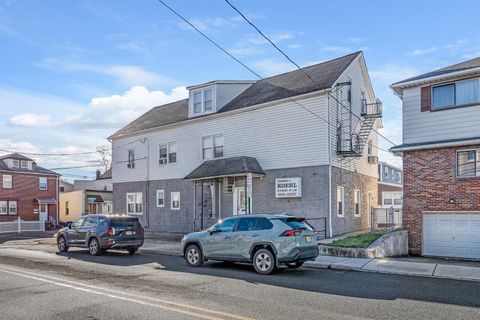 Multifamily For Sale - 781 2nd St<br/> Secaucus, NJ 07094