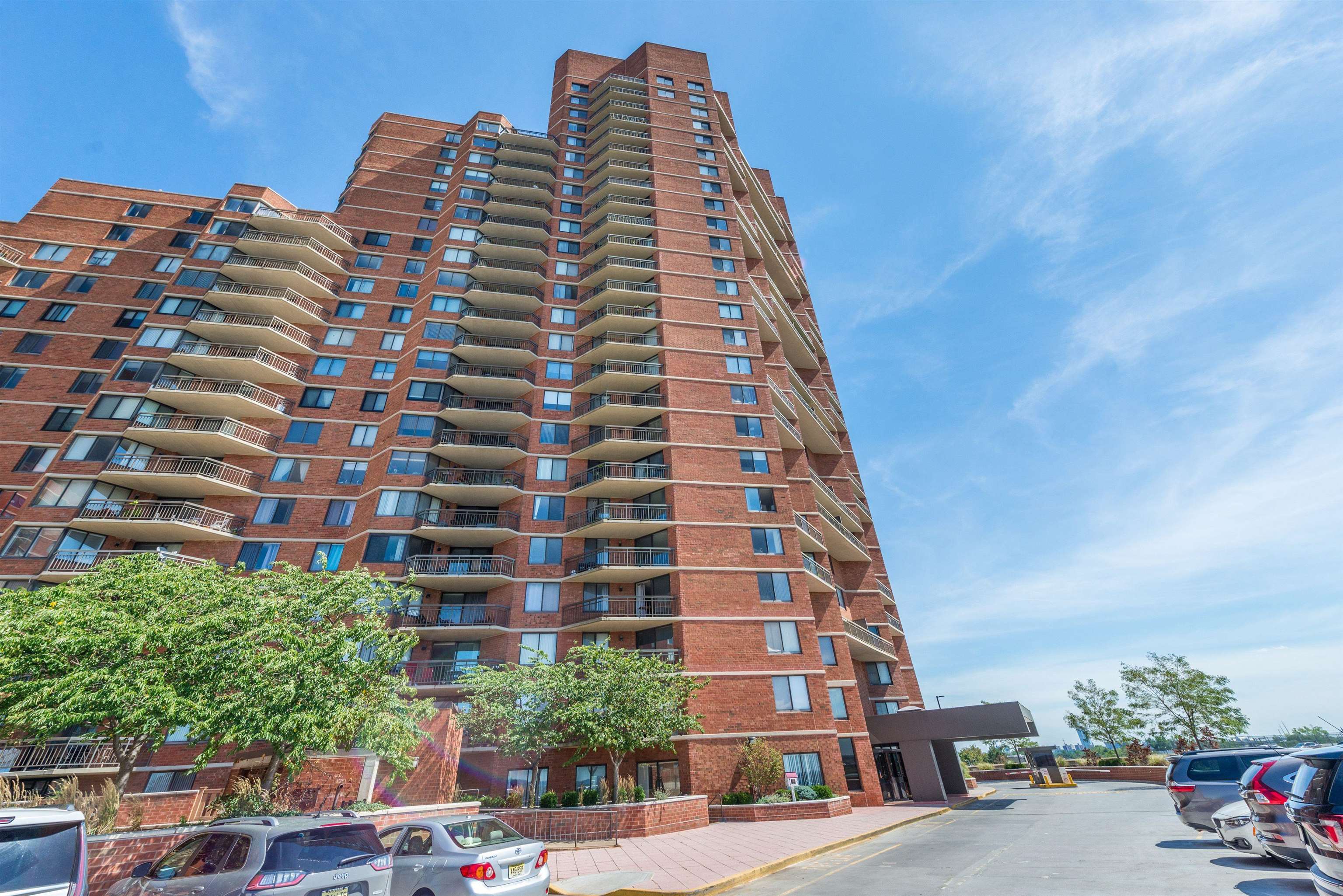 532 Harmon Cove Tower #532, Secaucus, New Jersey image 44