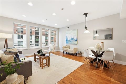 Condo For Sale - 109 Harrison St #300<br/> Hudson County, Hoboken, NJ 07030