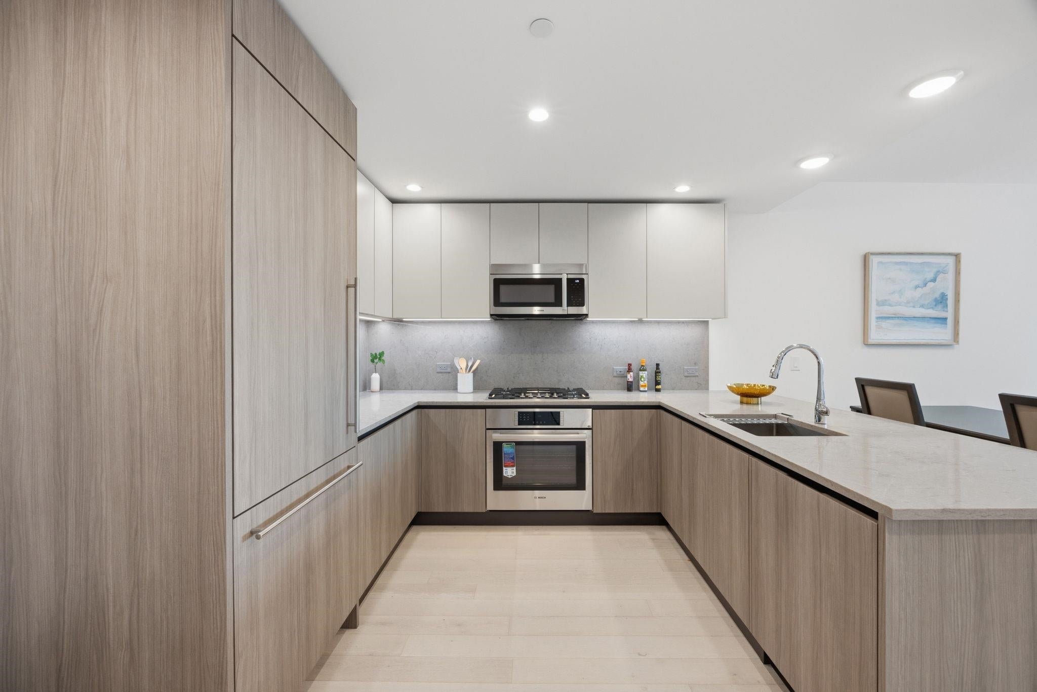 151 BAY ST 1005
