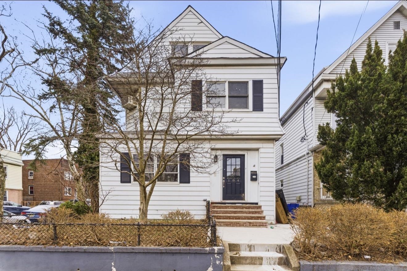Photo 1 of 32 — 184 AVENUE B, Bayonne, NJ 07002