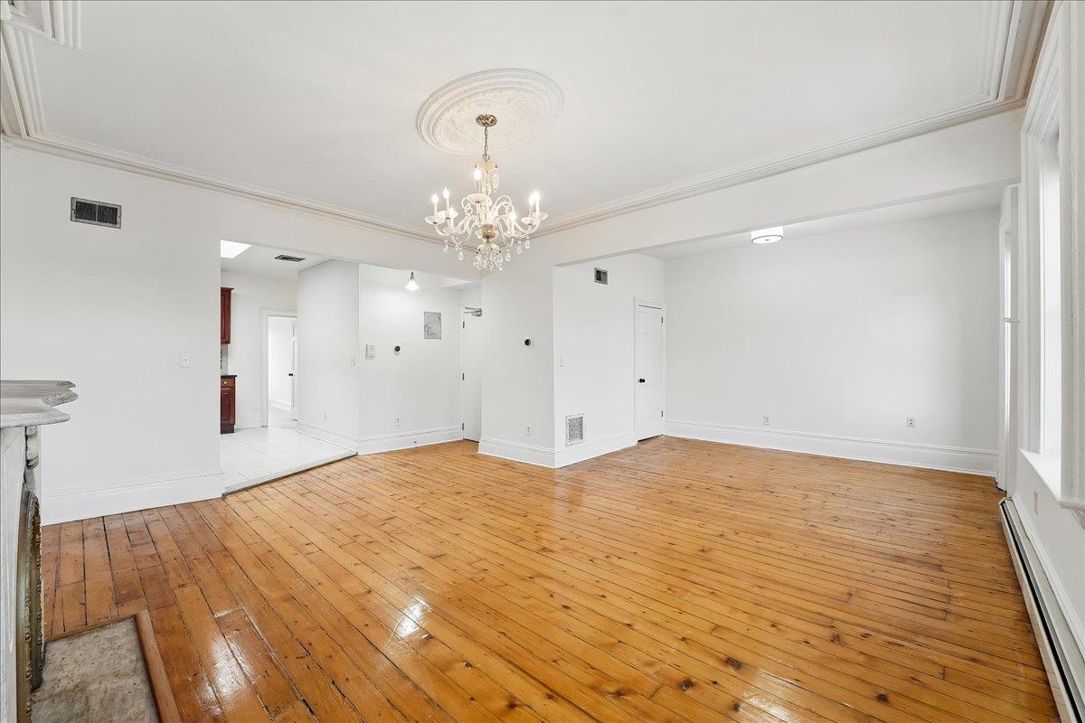 189 Christopher Columbus Dr #4, Jersey City, New Jersey image 2