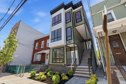 Condo For Sale - 161 Woodlawn Ave #1<br/> Jersey City, NJ 07305