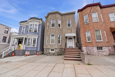 Multifamily For Sale - 720 15th St<br/> Union City, NJ 07087