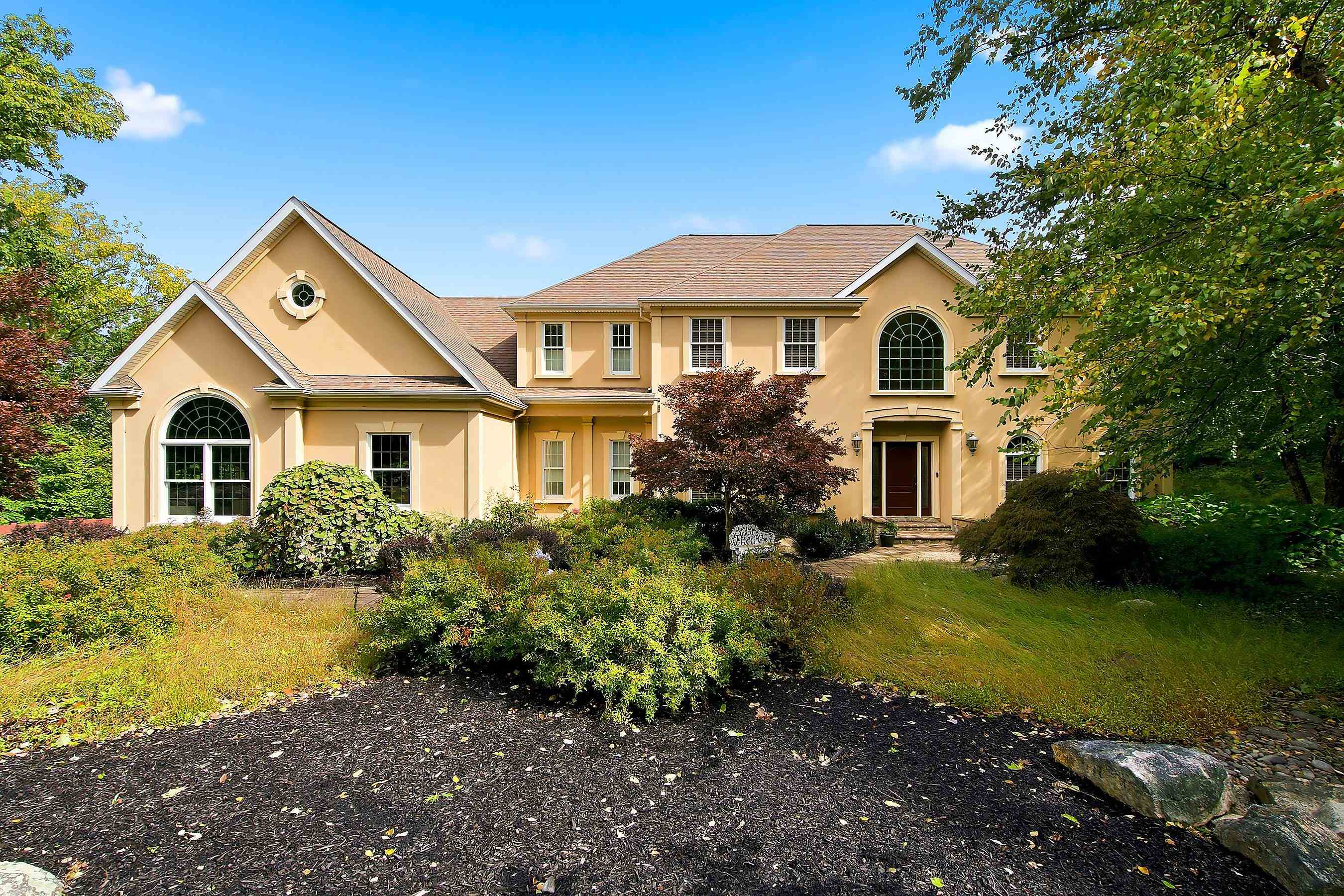21 PINE HILL RD