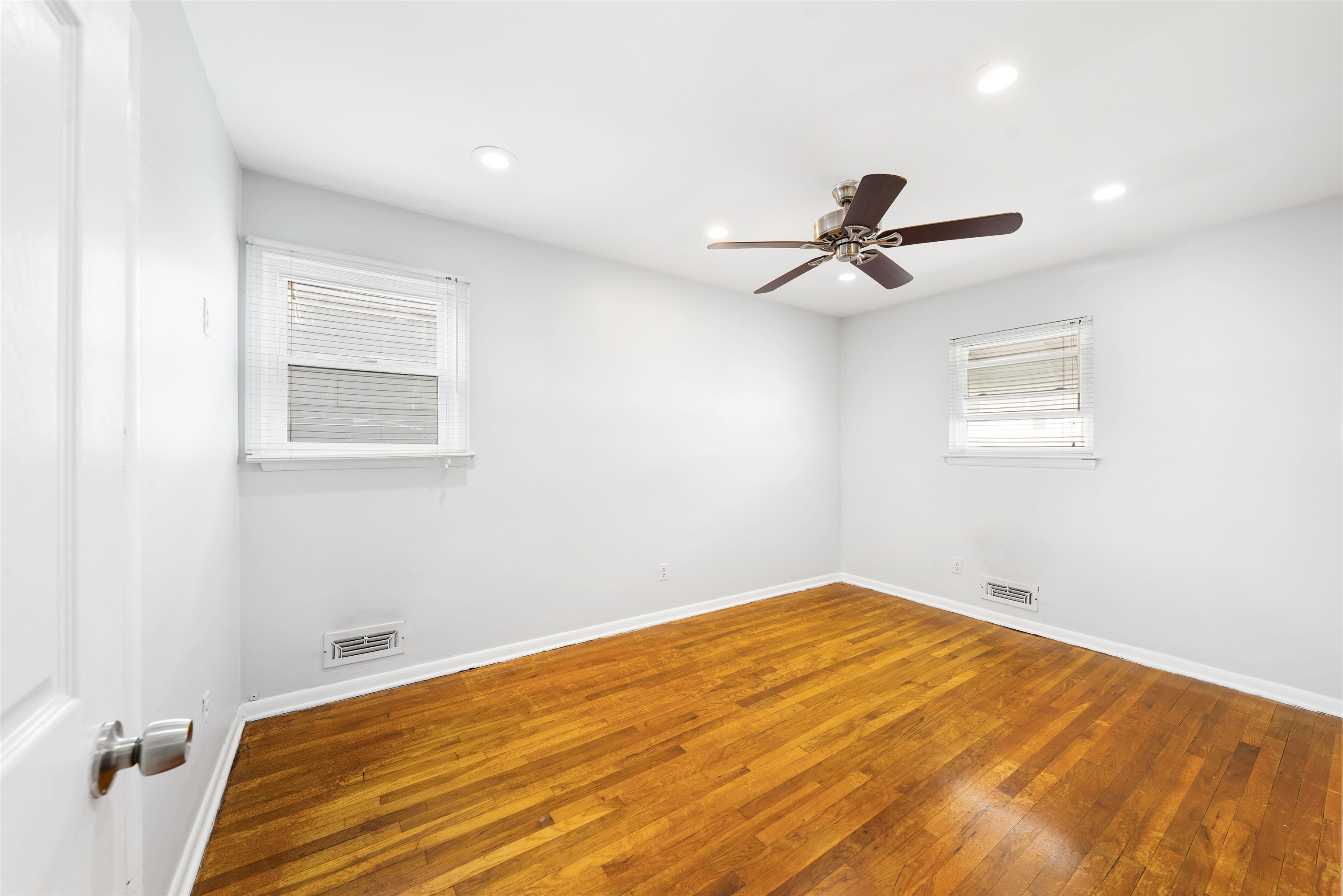 1432 44th St, North Bergen, New Jersey image 12
