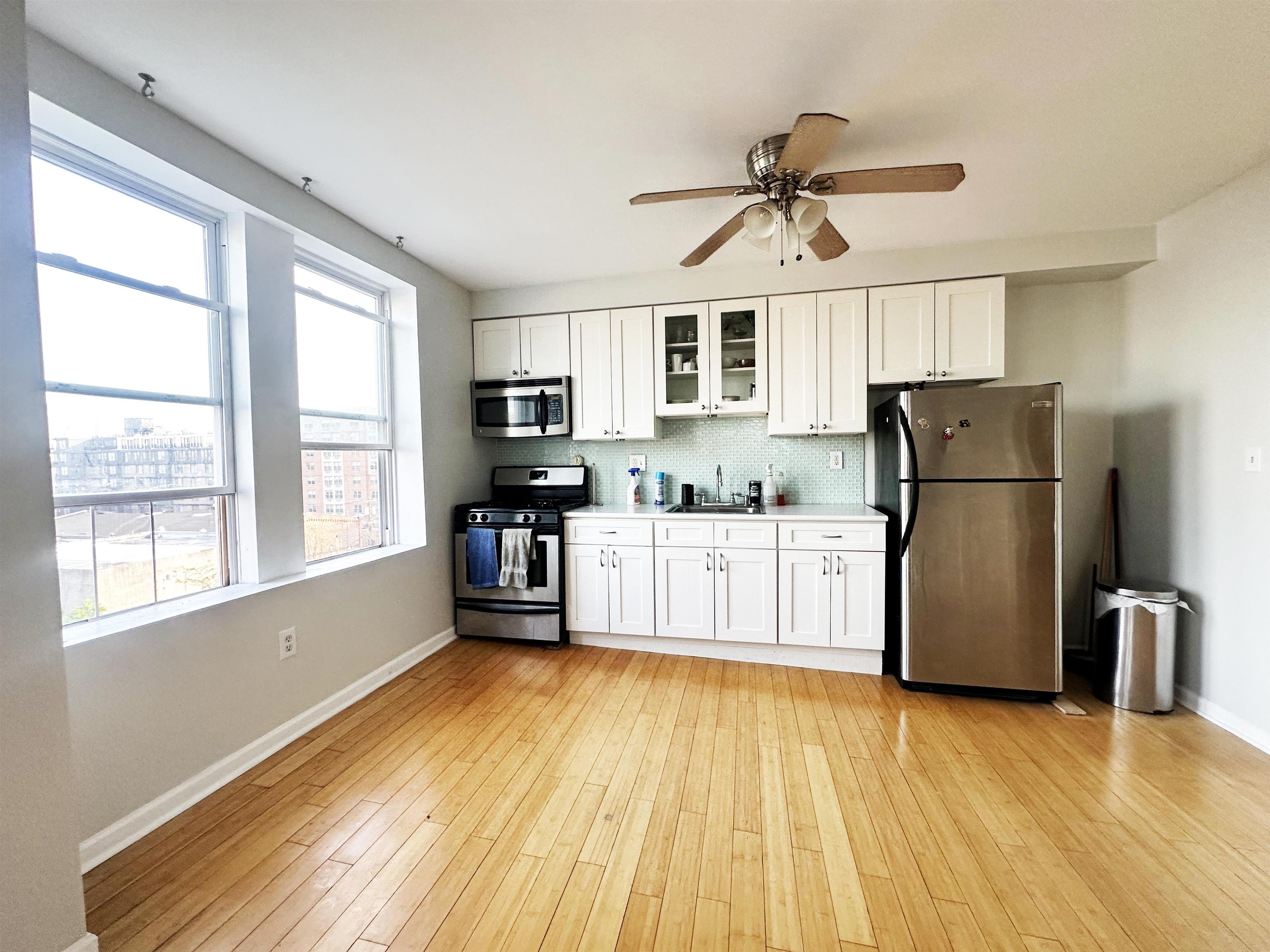 201 45th St #E2, Union City, New Jersey image 15