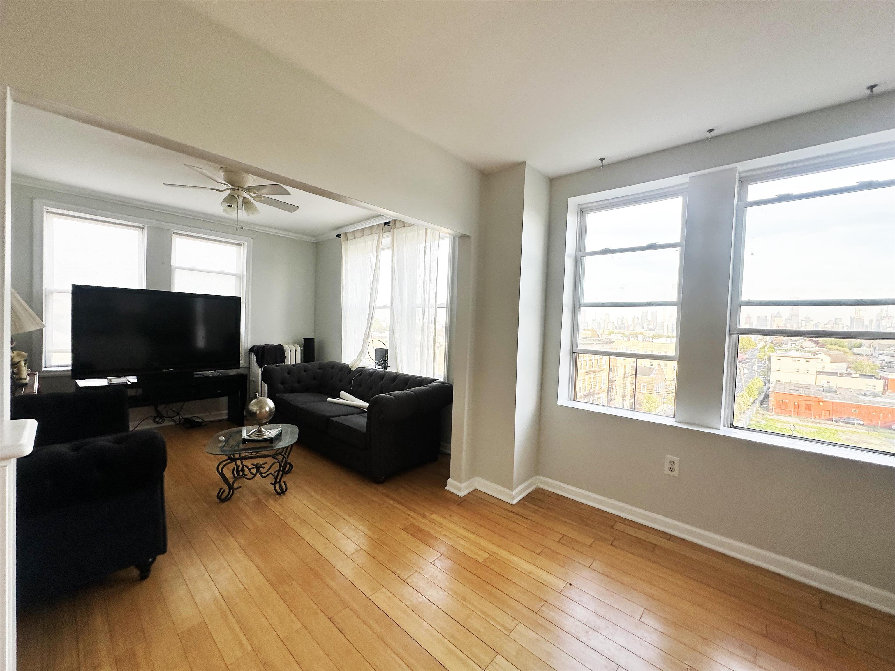 201 45th St #E2, Union City, New Jersey image 12