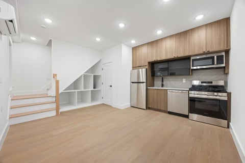 Condo For Sale - 33 Graham St #3<br/> Jersey City, NJ 07307