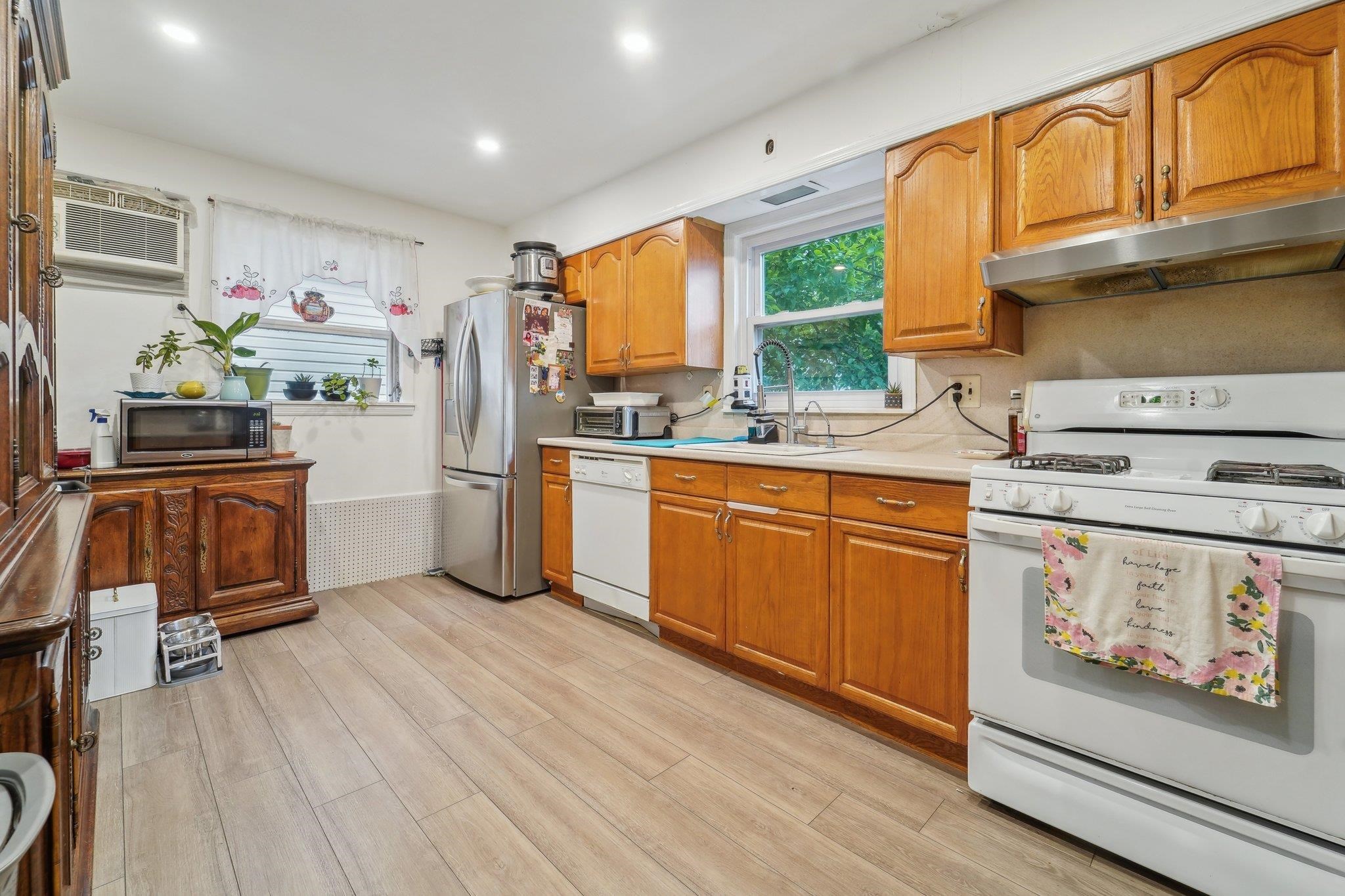 8307 4th Ave, North Bergen, New Jersey image 10
