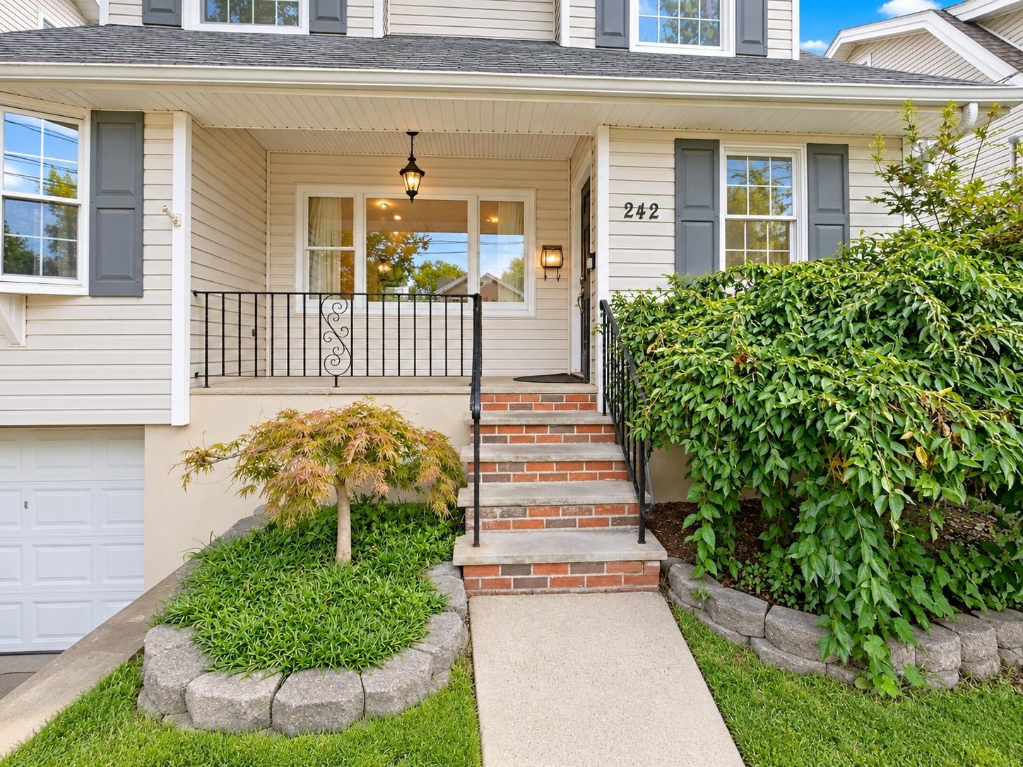 242 SUMMIT AVE