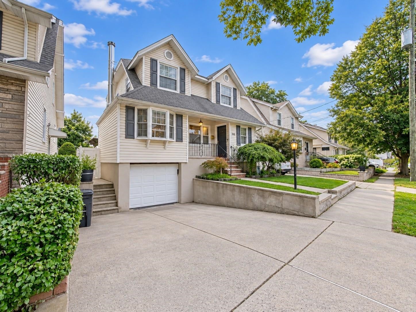 242 SUMMIT AVE