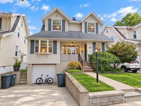 Homes For Sale - 242 Summit Ave<br/> Bergen County, Bogota, NJ 07603
