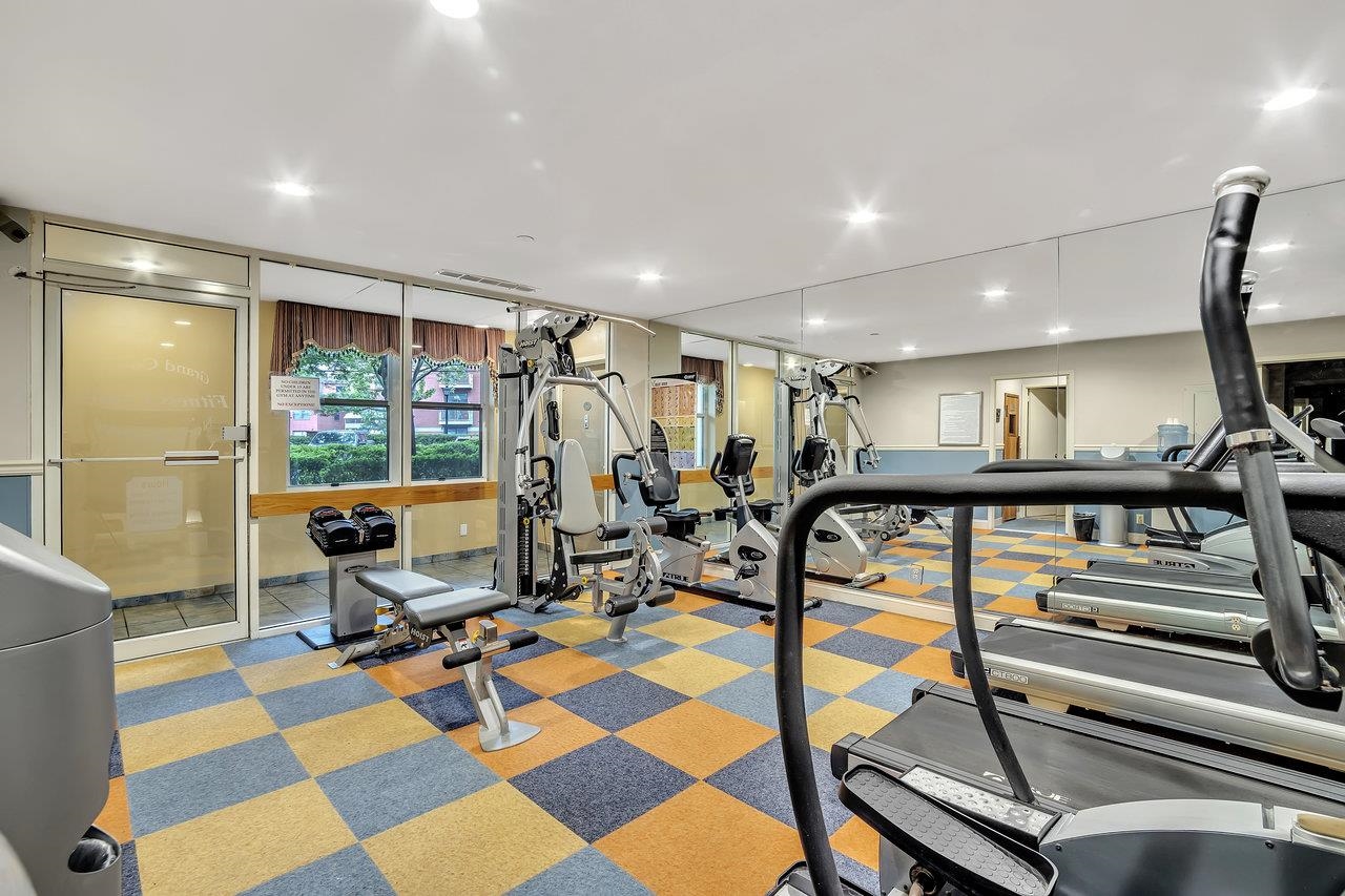 200 Grand Cove Way #PH-5F, Edgewater, New Jersey image 19