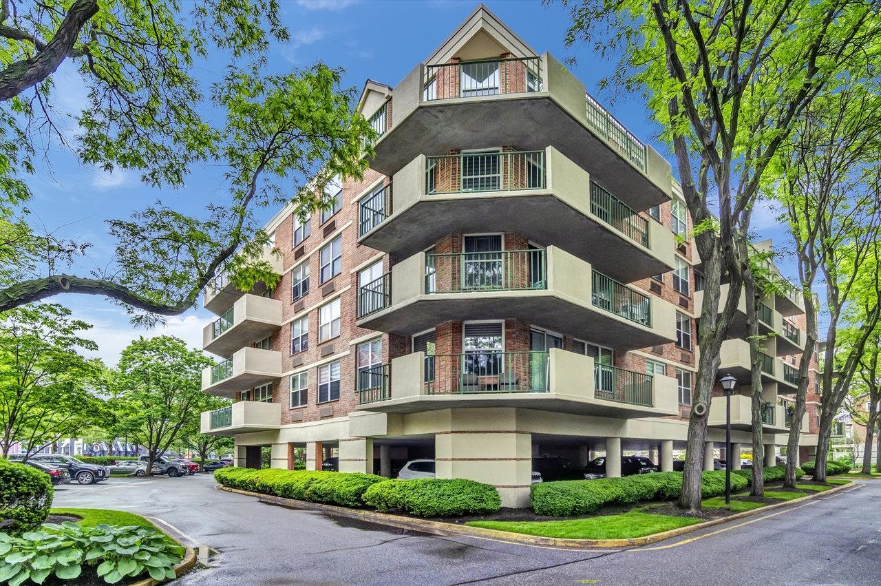 200 Grand Cove Way #PH-5F, Edgewater, New Jersey image 29