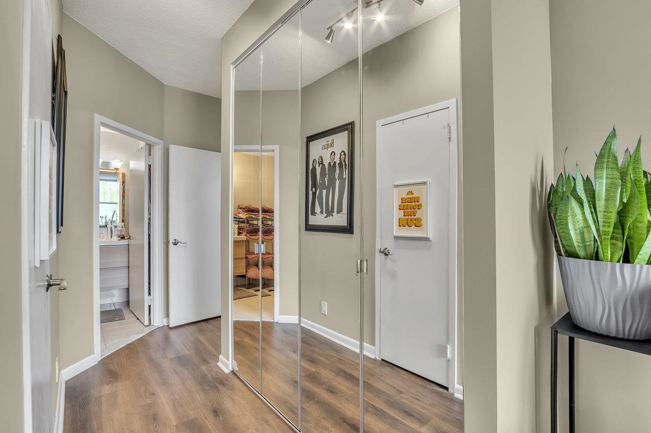 200 Grand Cove Way #PH-5F, Edgewater, New Jersey image 11